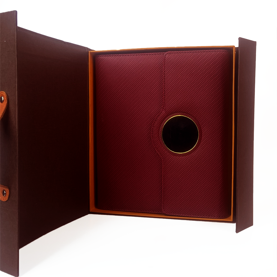 Sparq Smart – Wireless Charging Powerbank Ringbinder Notebook - Burgundy